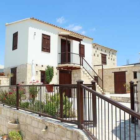 Olympia Traditional Houses Luaran gambar