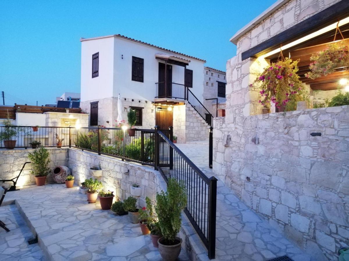 Olympia Traditional Houses Luaran gambar