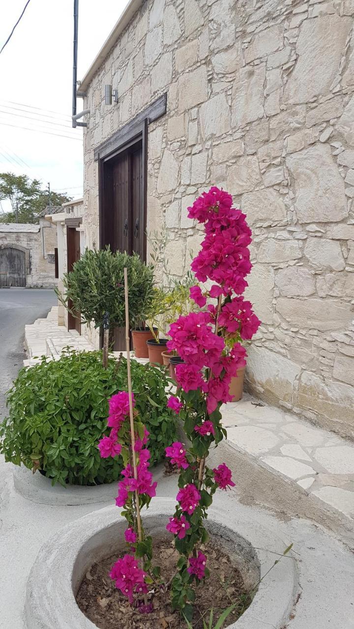 Olympia Traditional Houses Luaran gambar