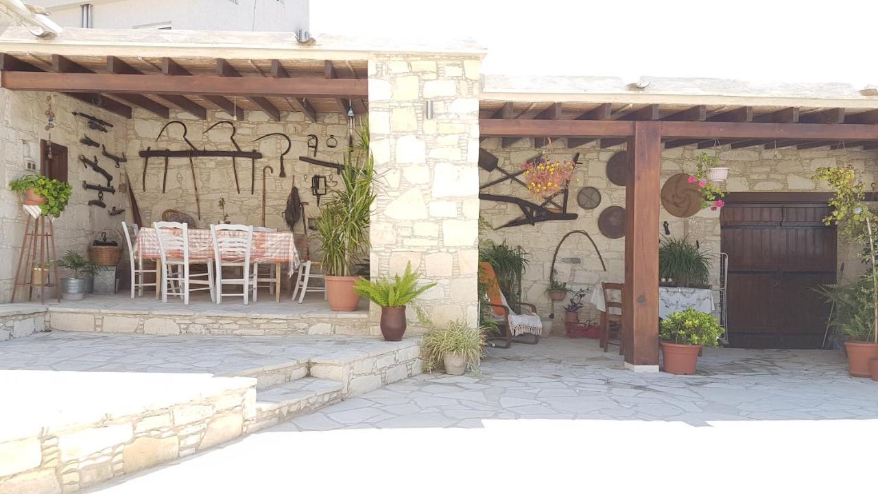 Olympia Traditional Houses Luaran gambar